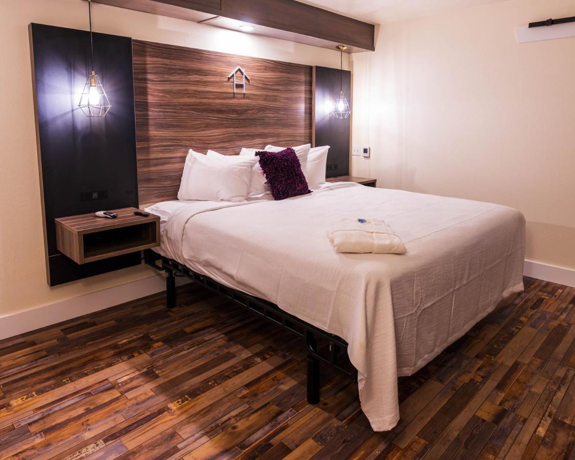 Hotel On Monroe ロチェスター エクステリア 写真