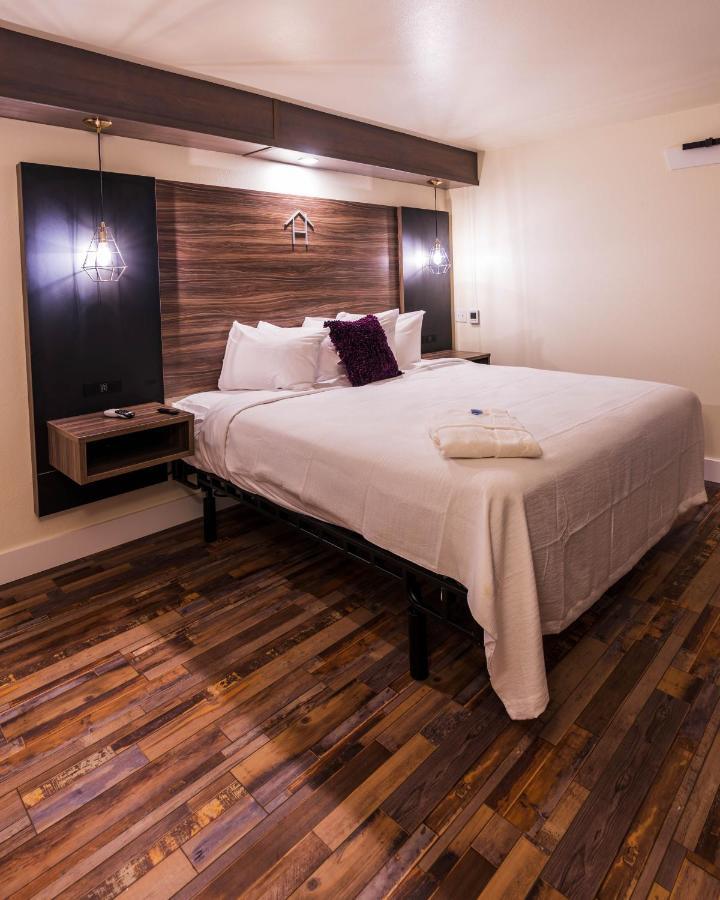 Hotel On Monroe ロチェスター エクステリア 写真